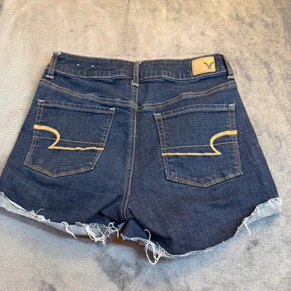 American Eagle Dark Wash Denim Cutoff Shorts Frayed Hem Womens size 8 28" - Picture 4 of 11